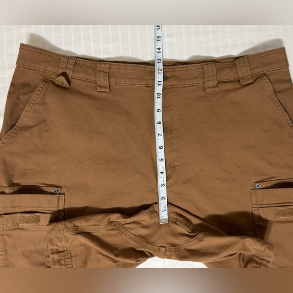 Duluth Trading Co Flex Fire Hose Cargo Shorts 9” Brown Carpenter Canvas Size 44 - Picture 10 of 15